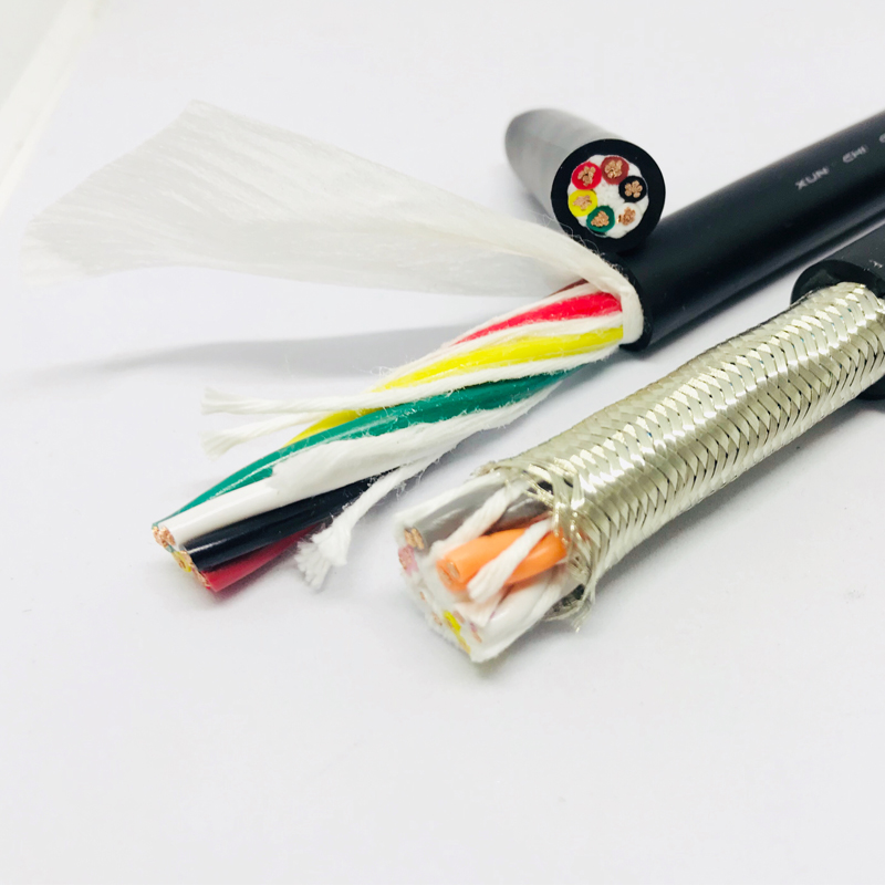 ���ε���